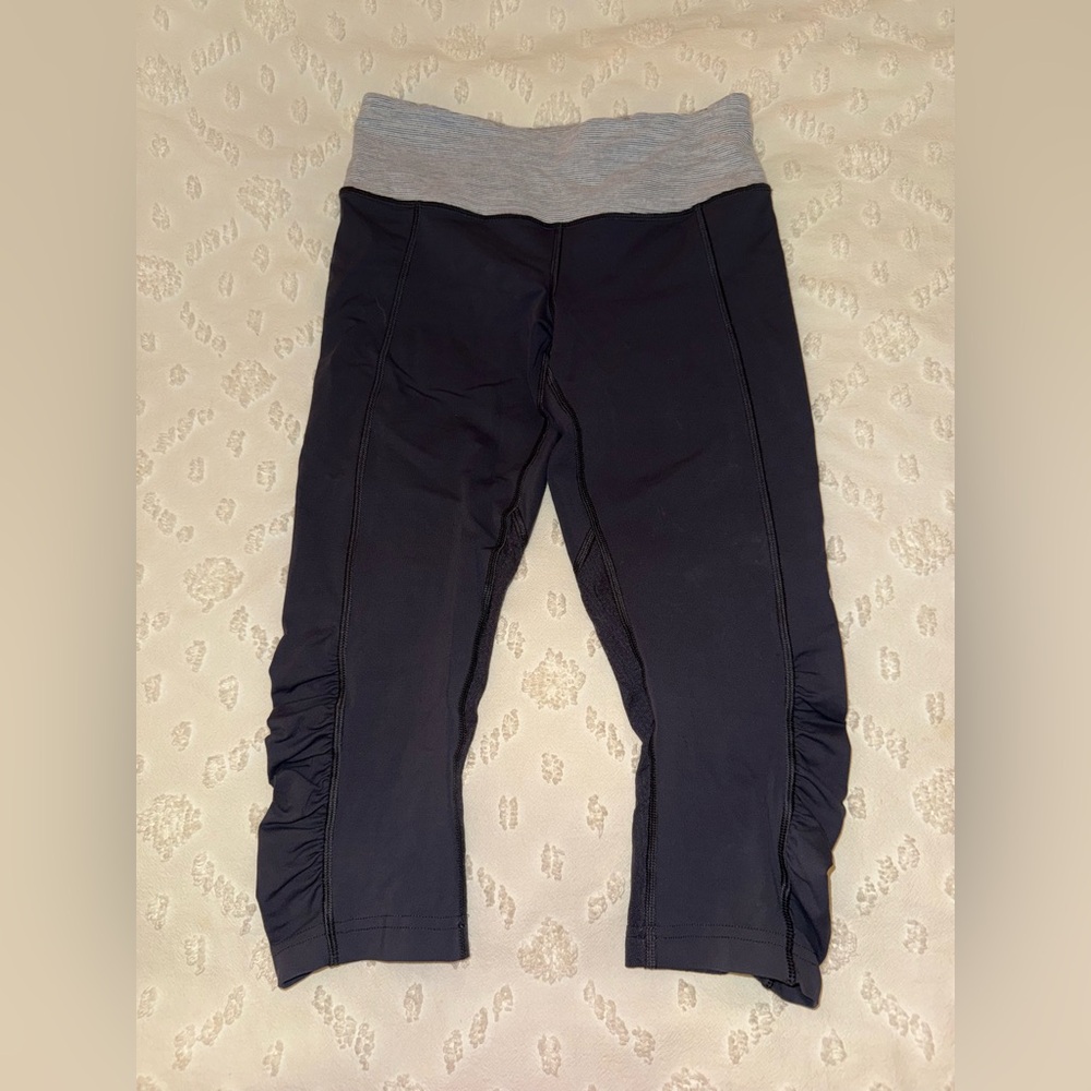 vintage LULULEMON cropped leggings